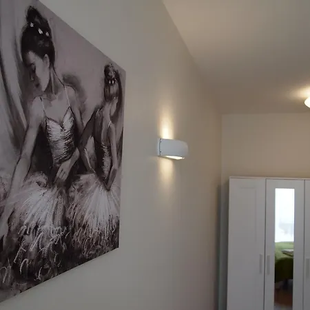 Manto Apartamentai-studija شقة